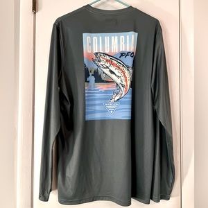 Men’s Columbia long sleeve, activewear shirt size Medium Green Like New
